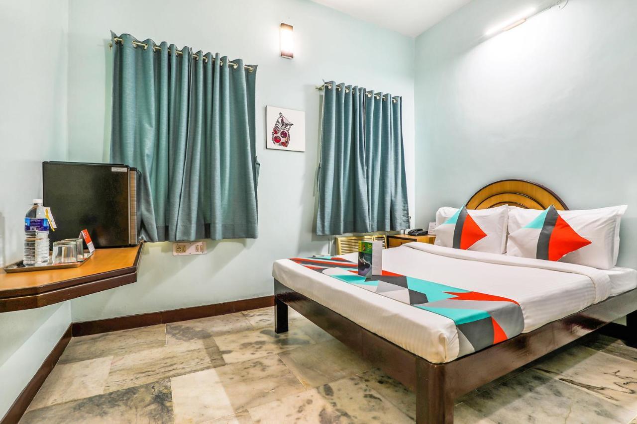 Fabexpress Santhi Inn - Near Promenade Beach Pondichéry Extérieur photo