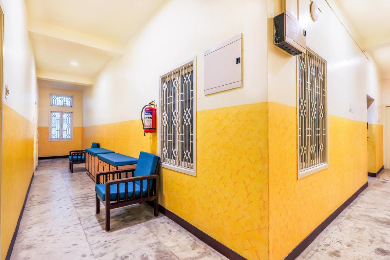 Fabexpress Santhi Inn - Near Promenade Beach Pondichéry Extérieur photo